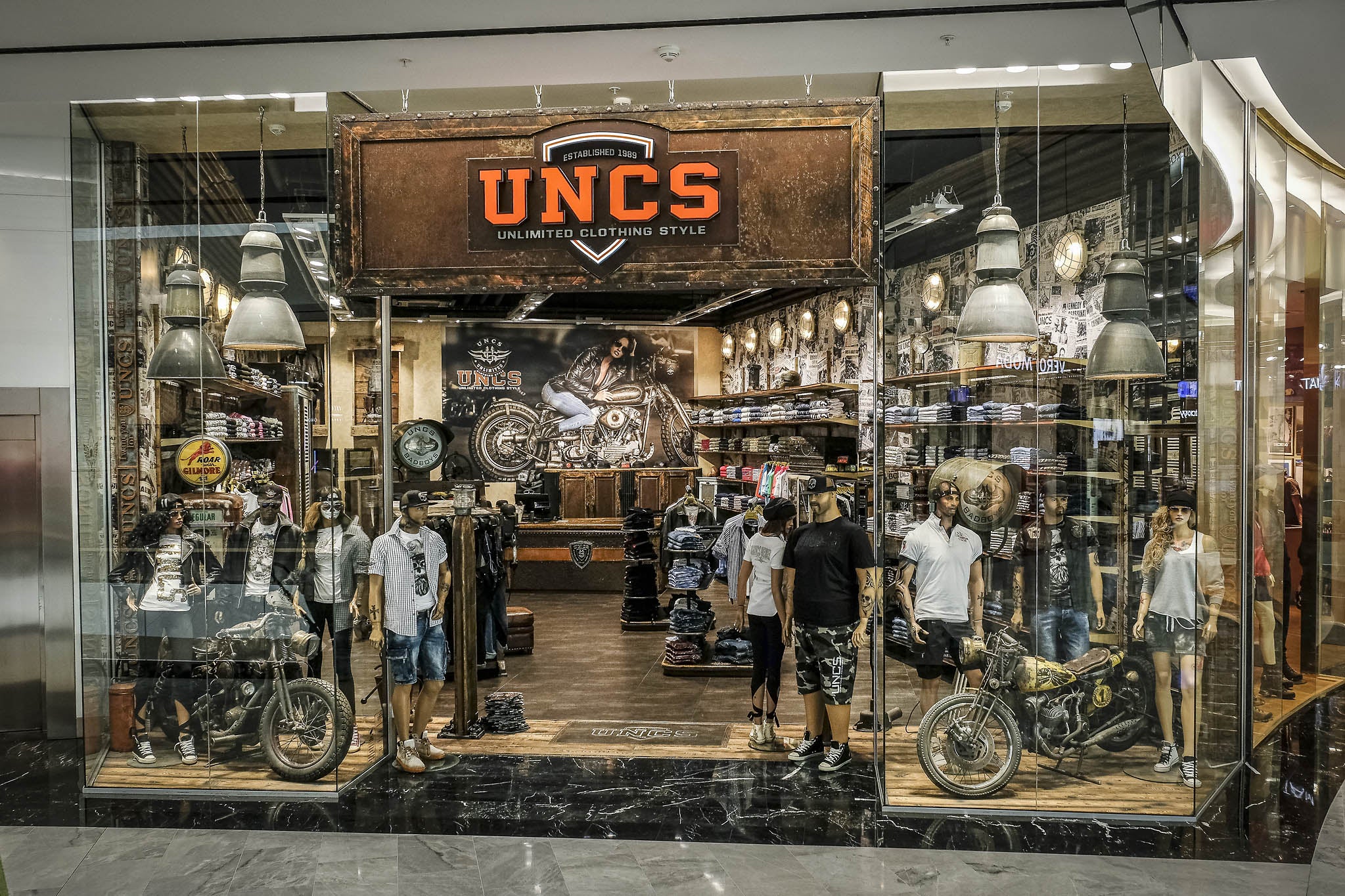 UNCS store at Chodov