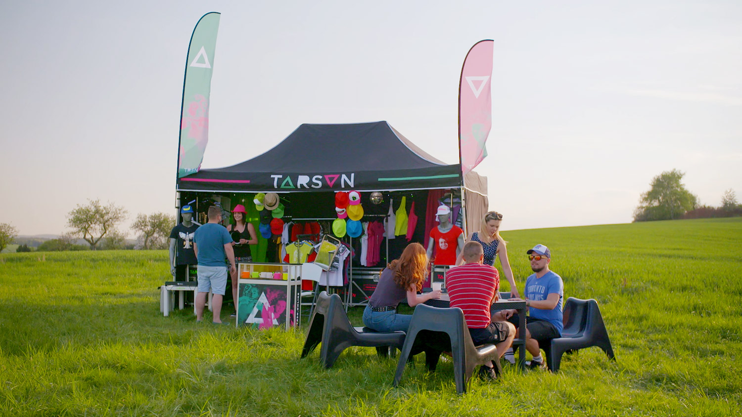 The stand and team on location