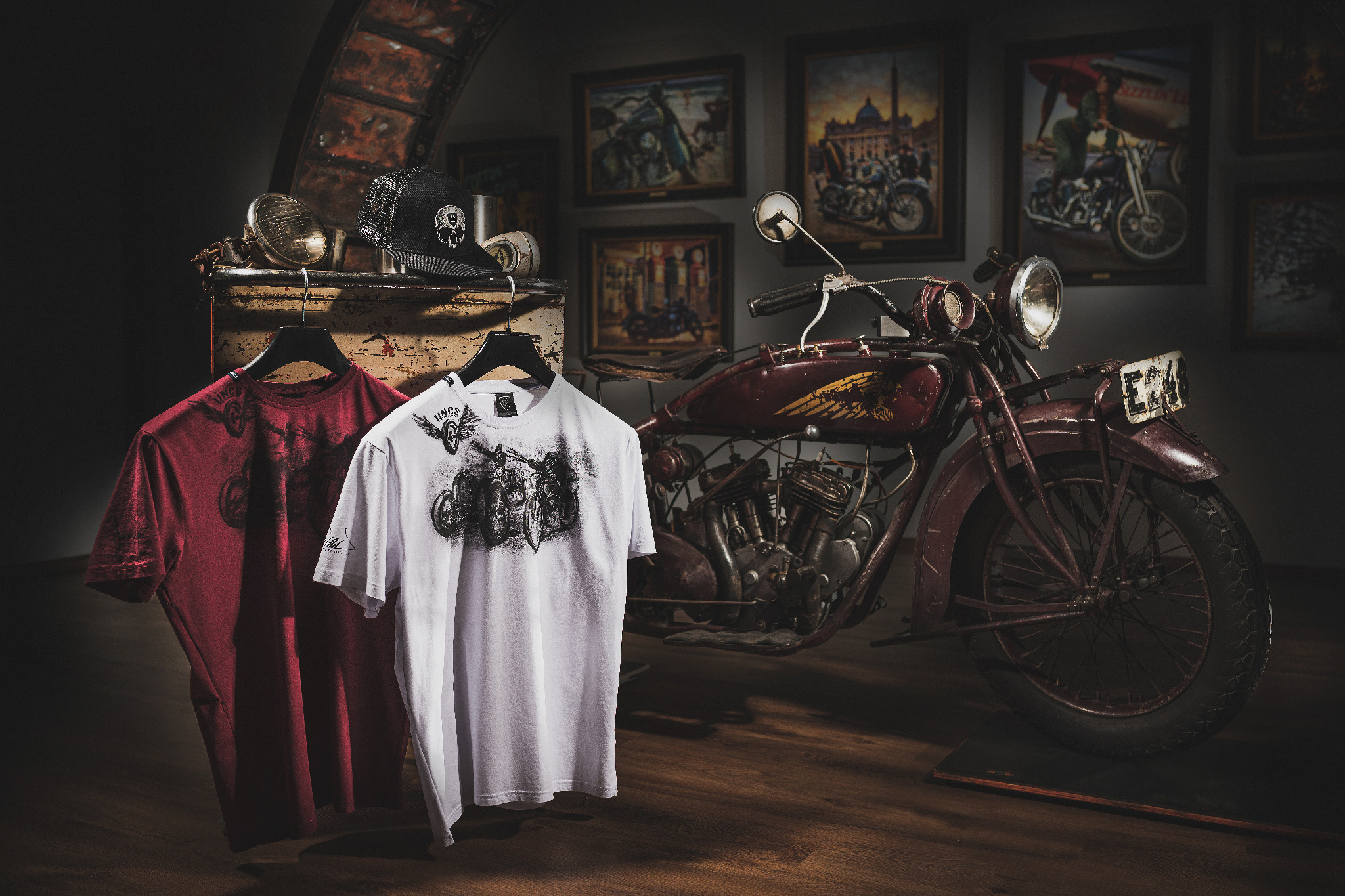 UNCS — produkty s motocykly — Produktová fotografie, fotografie 1
